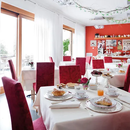 Relais Le Betulle מלון