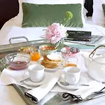 Relais Le Betulle Конельяно